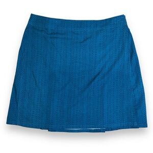 Rip Skirt Size Large, Blue.